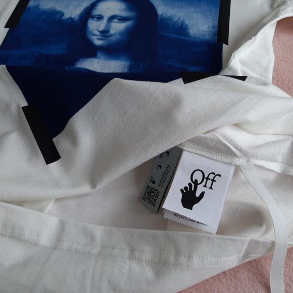 Off-White Men New Season Short Sleeve T-shirt - Picture 3 of 5